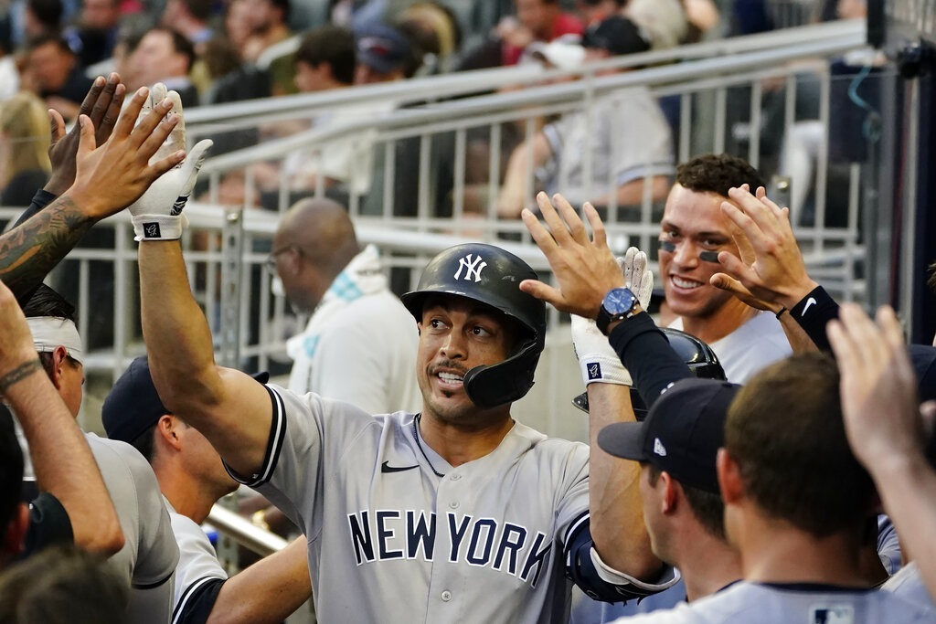 Yanquis vencen a Reales, 3-2, y están a un triunfo de llegar a la serie de campeonato de la Liga Americana