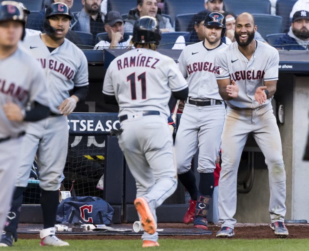 Los Guardianes de Cleveland enjaulan a Tigres de Detroit, 5-4, y obligan a un quinto y decisivo partido en su serie divisional