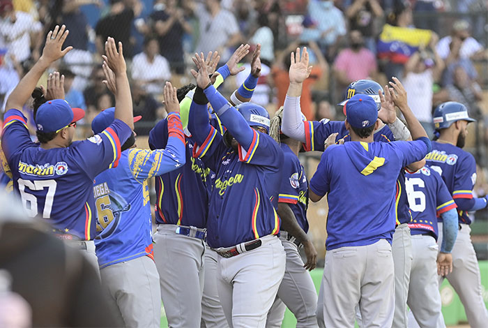 Navegantes dominaron a las Águilas del Zulia,  7 carreras por 1