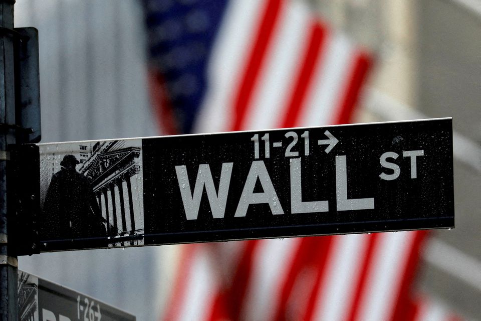 Wall Street termina con una fuerte caída, afectada por las preocupaciones de Apple y China