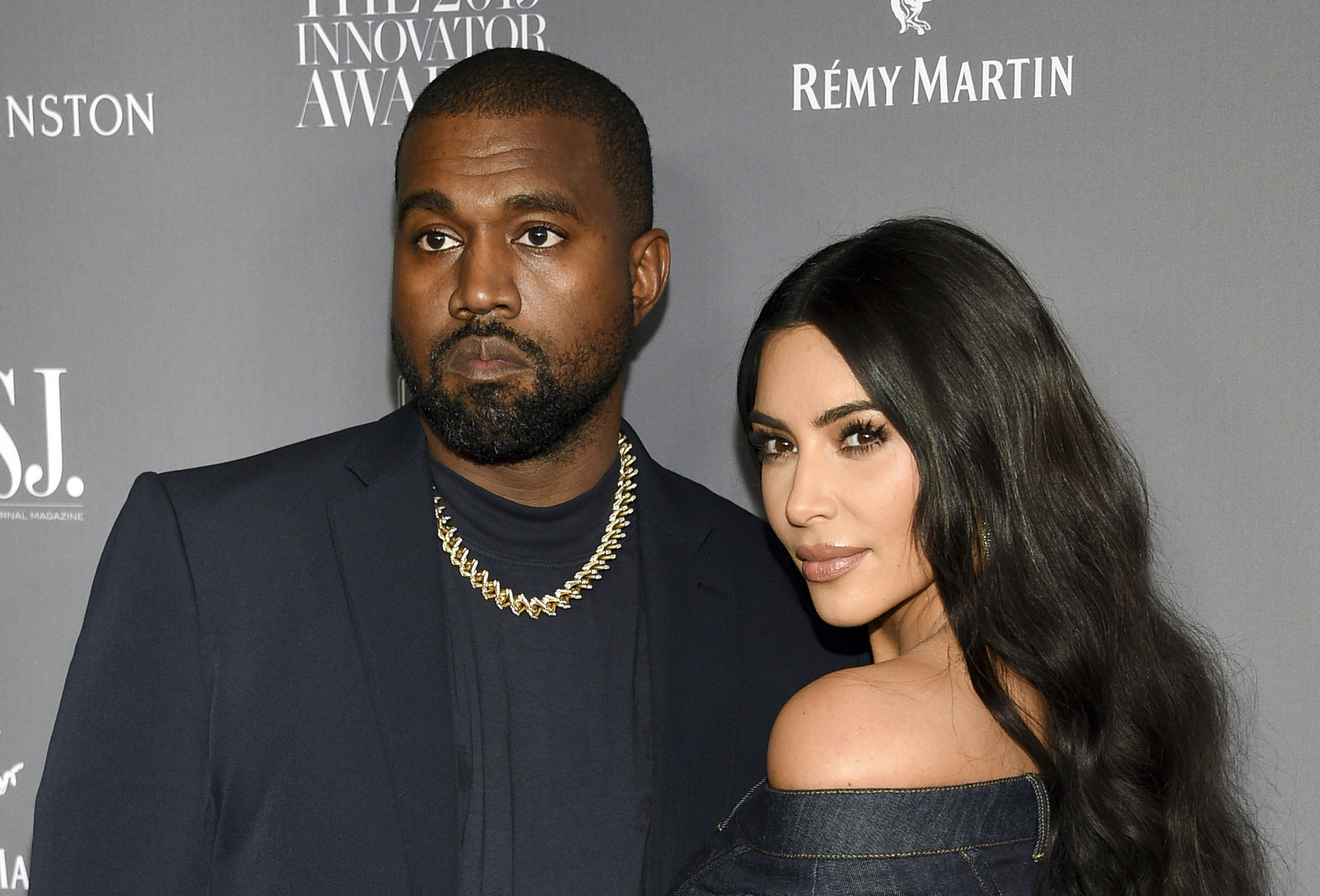 Kanye West asegura que Kim Kardashian le engañó con jugador de los Phoenix Suns