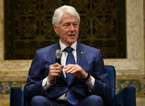 Bill Clinton tiene COVID