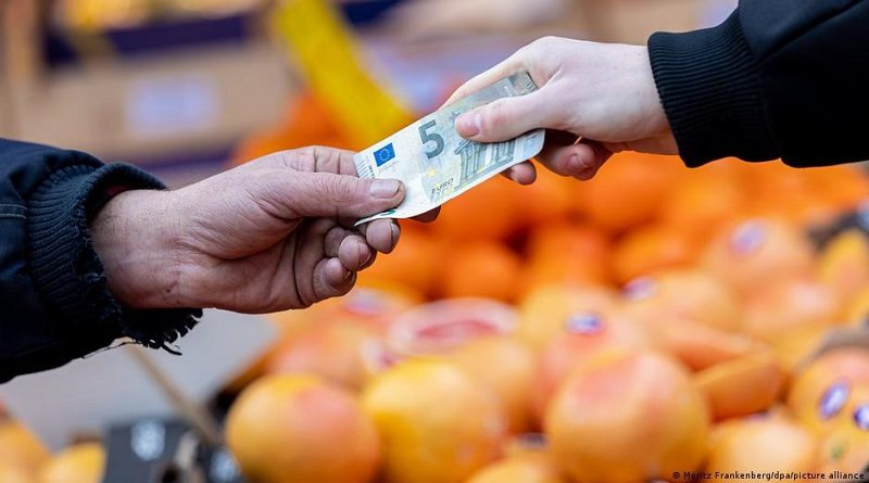 La inflación europea vuelve a ralentizarse, pero el coste de la vida sigue siendo alto