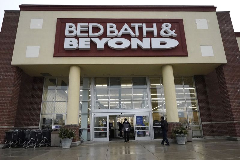 Bed Bath & Beyond advierte de una posible quiebra en medio de sus dificultades financieras