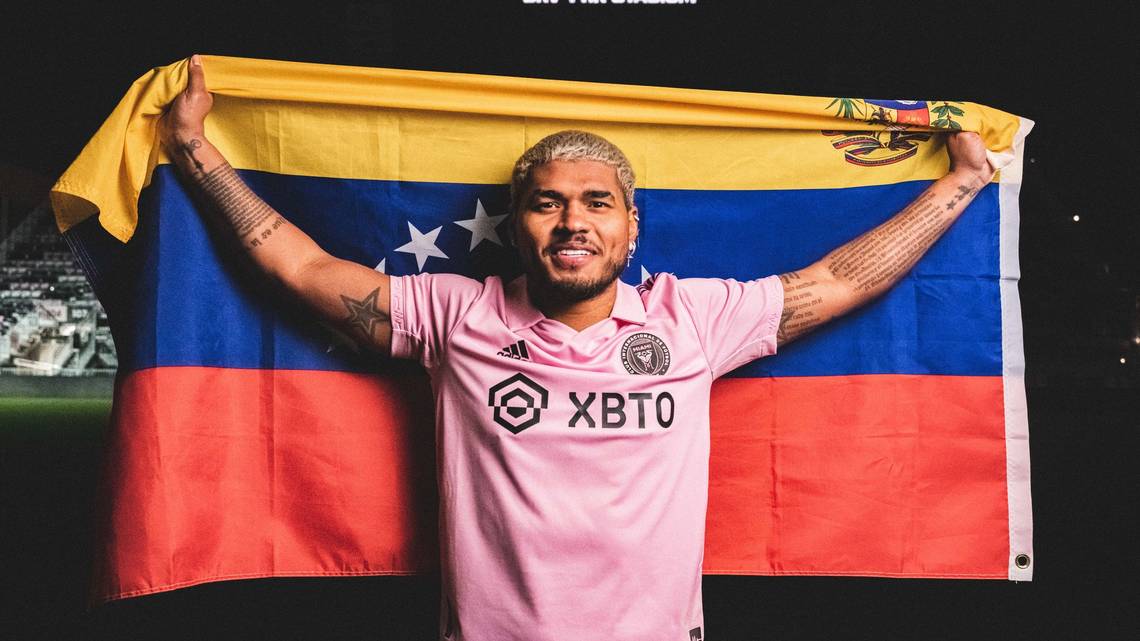 El futbolista venezolano Josef Martínez habla sobre su fichaje por el Inter de Miami, su amor por Doral y las arepas