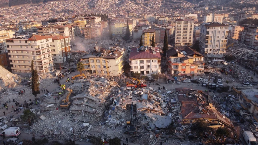 El número de muertos por el terremoto en Turquía y Siria supera los 35.000