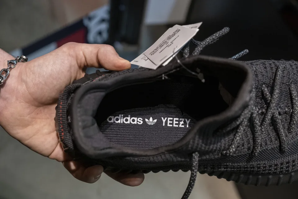 Adidas podría perder hasta 750 millones por el fin del acuerdo con Kanye West