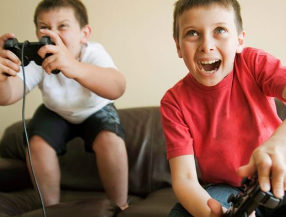 5 habilidades valiosas que tus hijos pueden aprender jugando a los videojuegos
