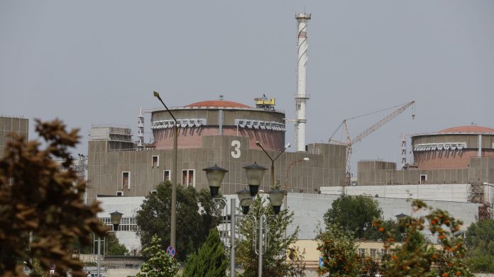 La OIEA advierte del riesgo de repetidos ataques rusos en central nuclear ucraniana