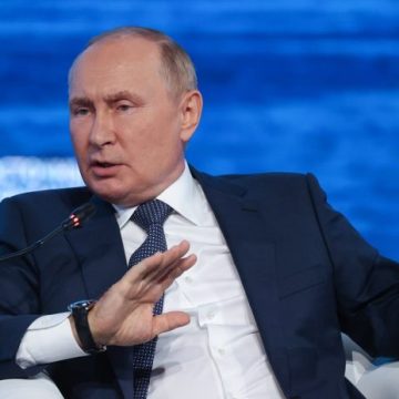 Vladimir Putin, uranio