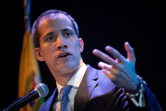 Guaidó denunció que Maduro está por ordenar su captura