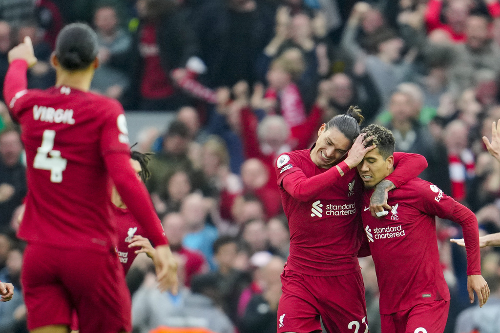 Liga Premier: El Liverpool sigue aferrado a la punta, tras vencer como visitante a Crystal Palace, 1-0