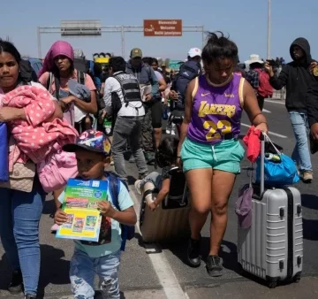 Cidh expresa preocupación por crisis migratoria en frontera entre Perú y Chile
