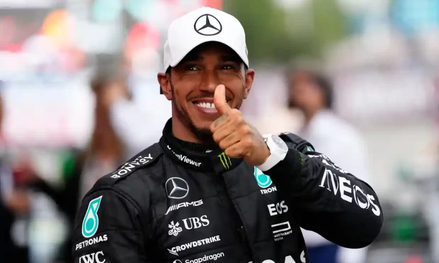 Lewis Hamilton elogia a Mercedes después de su actuación en el GP de España y deja entrever su permanencia