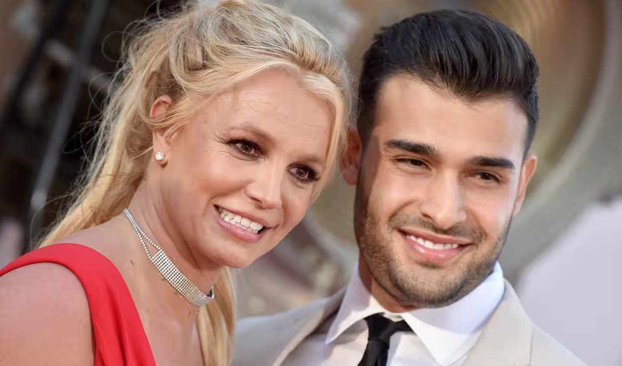 El esposo separado de Britney Spears, Sam Asghari, niega que desafiará el acuerdo prenupcial en su divorcio