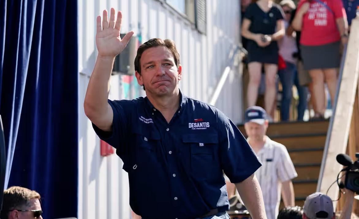 La campaña de Ron DeSantis sufre otro golpe después de la publicación de los memorandos del debate