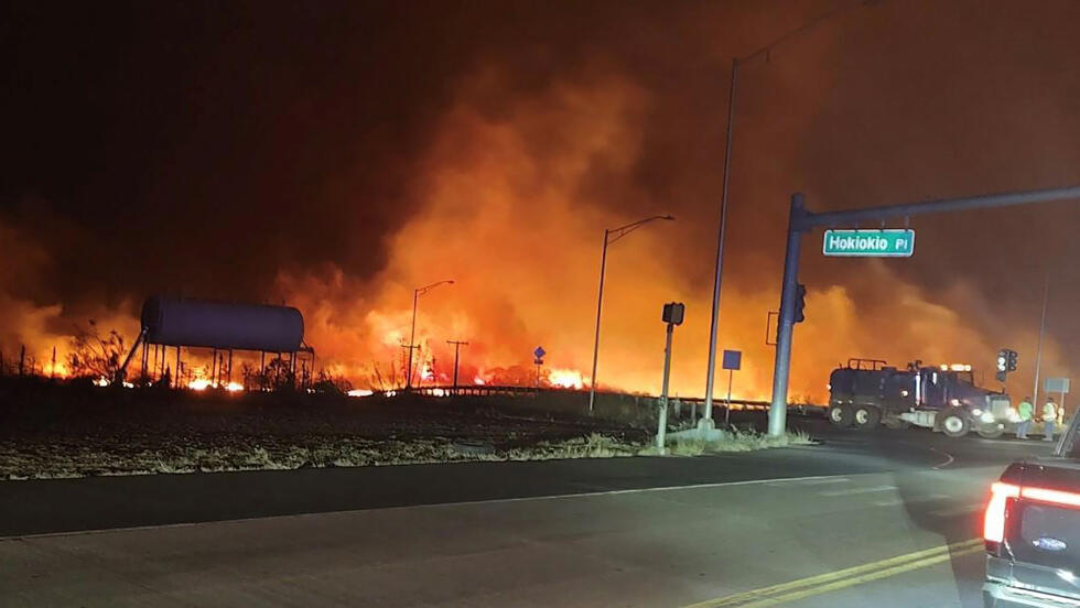 Siguen los incendios en Hawaii