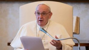 El papa pide «no permanecer indiferente» tras naufragio en el Mediterráno