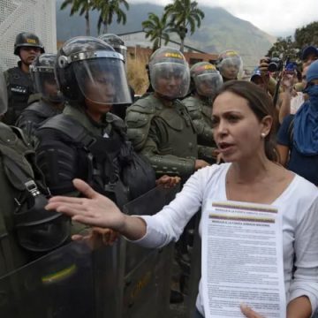 Maria Corina Machado pide luchar para cambiarlo todo en Venezuela