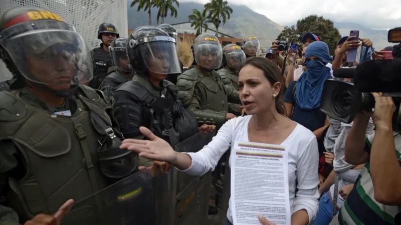 Maria Corina Machado pide luchar para cambiarlo todo en Venezuela