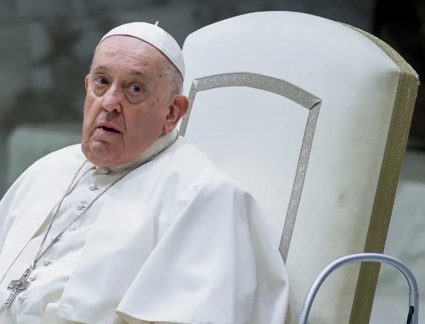 El Papa sigue con problemas para respirar
