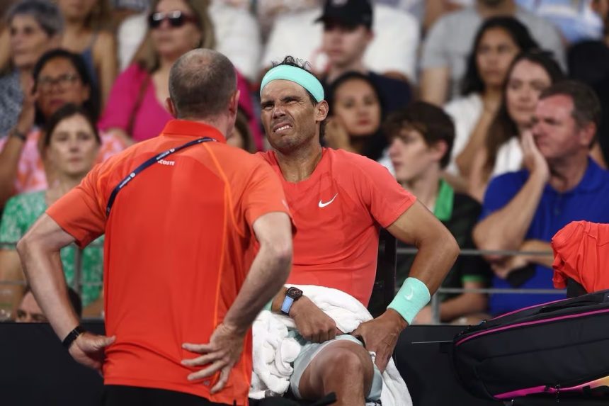 Rafael Nadal anuncia su retiro del Open de Australia debido a una lesión