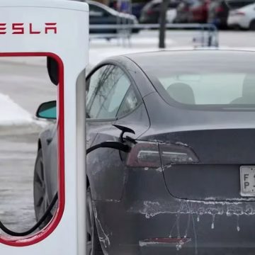 Los Tesla no agarran carga en el frío extremo