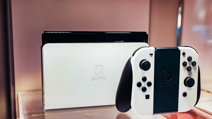 Oferta Especial: Obtén una Tarjeta de Regalo de $75 con la Compra de una Nintendo Switch OLED en Dell