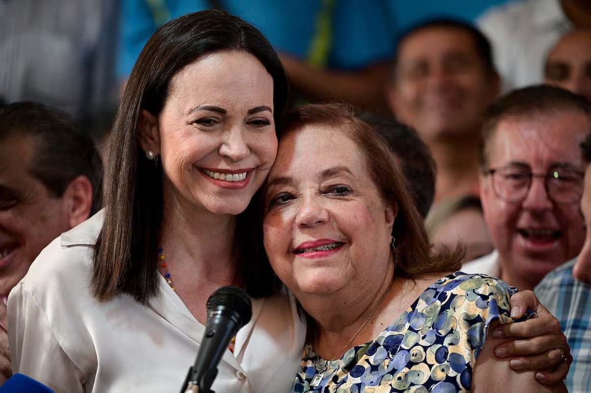 Maria Corina Machado asegura que será candidata de la oposición a las presidenciales