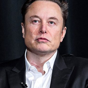 Elon Musk cree que la IA superará a la inteligencia humana en un año: «Es algo por lo que debemos preocuparnos bastante»