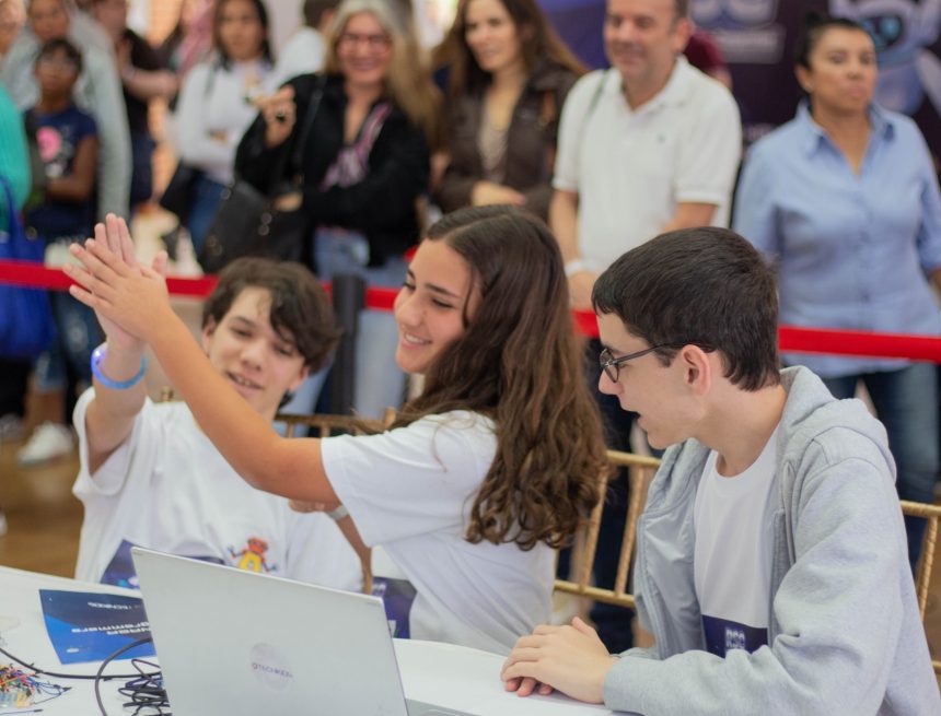 Llegó el torneo nacional de robótica y tecnología de la mano de Kurios Education