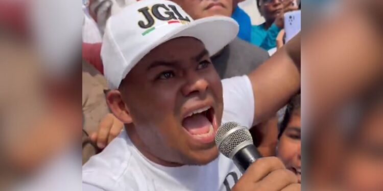 Óscar Castañeda se reencontró con su familia tras más de un año detenido