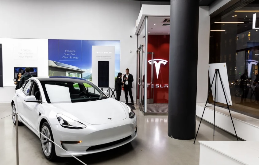 Tesla presuntamente abandona planes de fabricar un vehículo eléctrico más asequible de $25,000