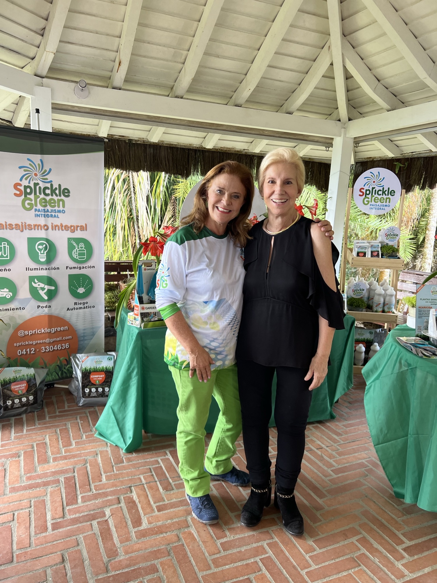 Sprickle Green presente en los Jardines Ecológicos de Topotepuy