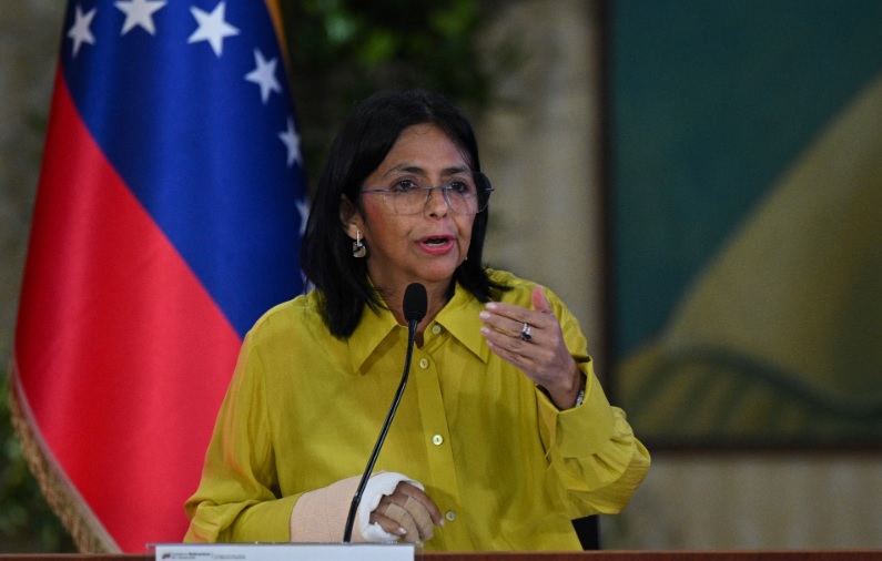 Delcy Rodríguez reprocha que opositores insistan en pedir más  sanciones contra Venezuela