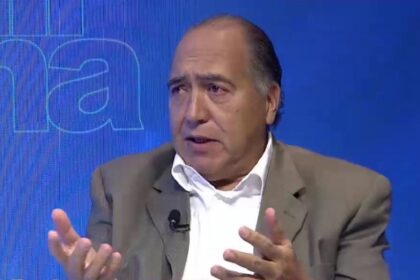 Eduardo Samtei considera que confiscación de avión aleja la posibilidad de una salida política