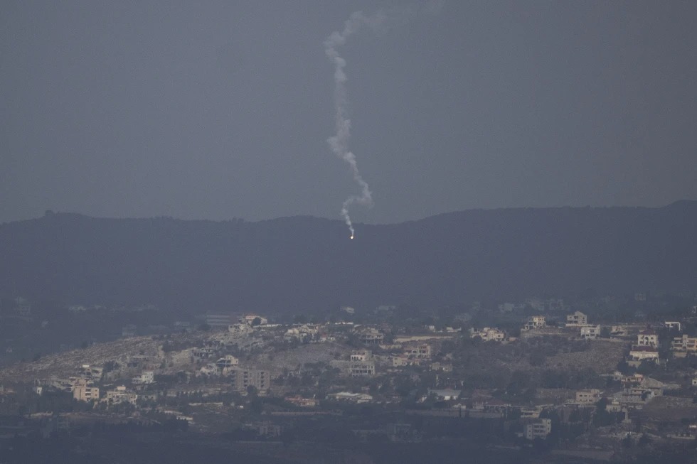 Ejército israelí ordena evacuar casi dos docenas de poblaciones libanesas cerca de la frontera