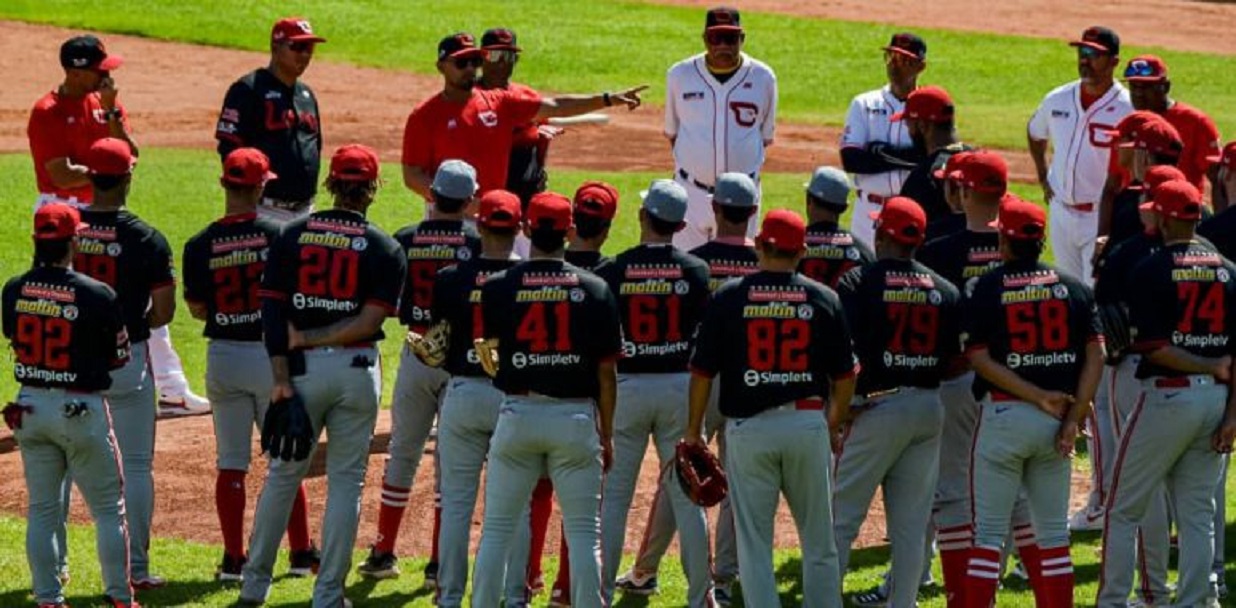 Cardenales avanza en su preparación con interescuadras