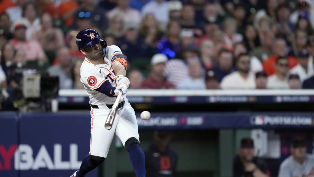 Altuve supera a Manny Ramírez en hits en playoffs