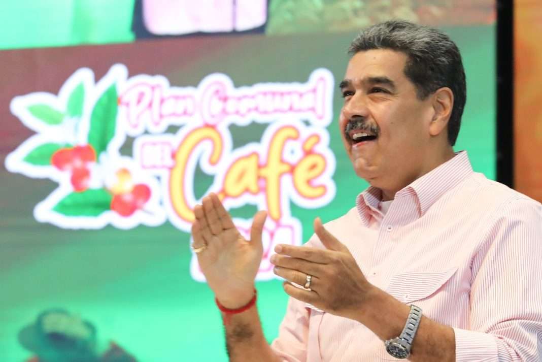 Asignar 70 % del presupuesto del país al Poder Popular es la meta de Maduro