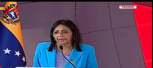 Gobierno invita a empresarios a invertir en el sector energético