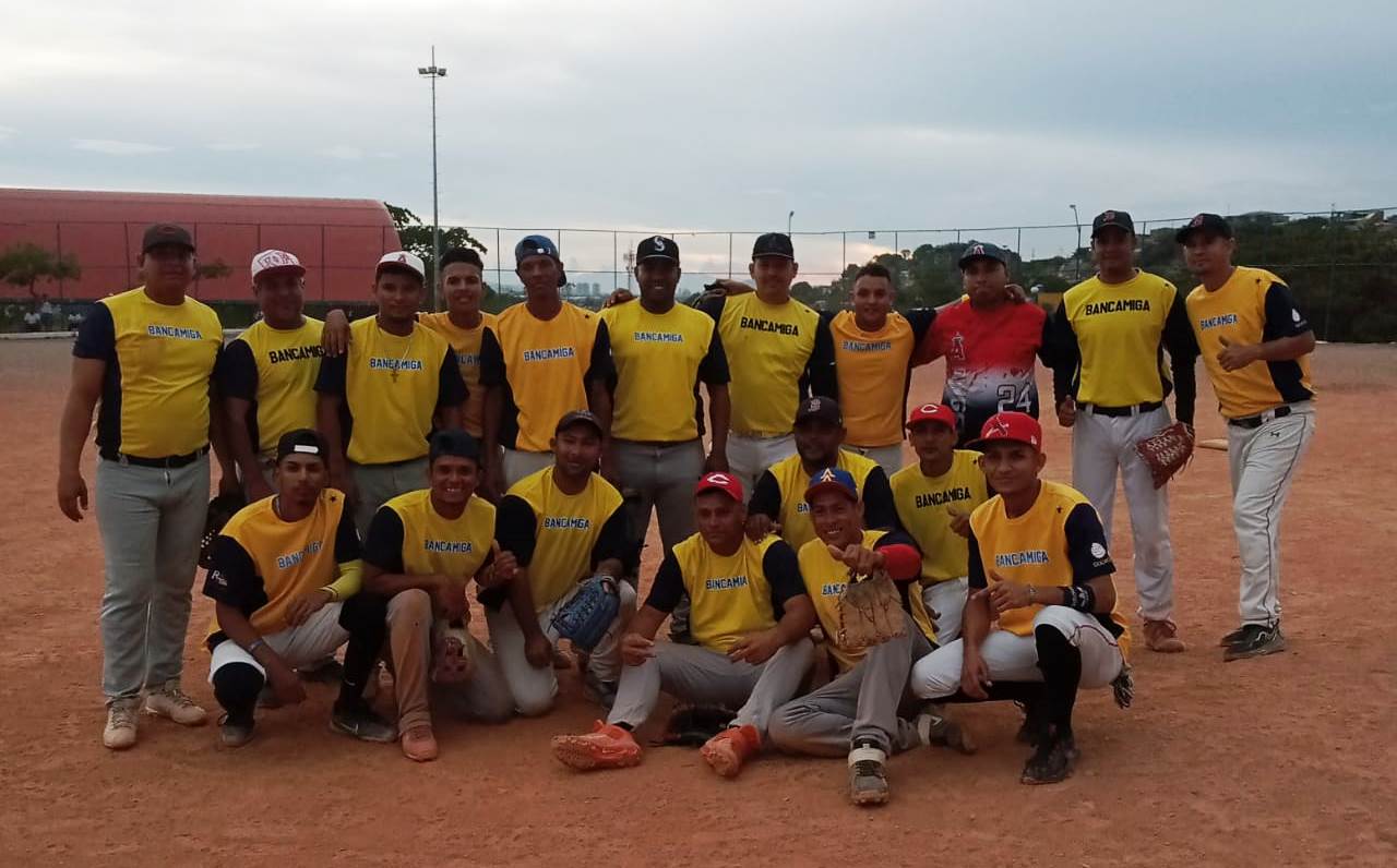 El equipo los «Banca-Amiga» de San Jacinto, logra su segundo título en el Torneo de Softbol de San Lorenzo