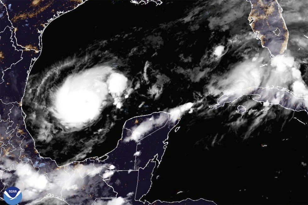 EE. UU. | Huracán Milton alcanza categoría tres mientras Florida prepara evacuaciones masivas