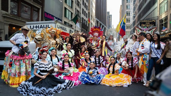 Nueva York: en el desfile de la Hispanidad, los guaros reafirman el talento de los venezolanos