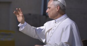 El papa aboga por "instituciones de paz" y destaca el ejemplo de quienes "resisten la tentación de la venganza"