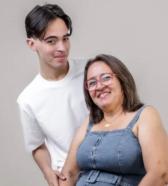 Excarcelan a la madre y al hermano del periodista Omario Castellano