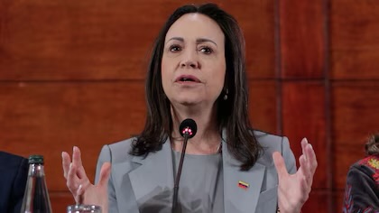 María Corina Machado y Flávio Bolsonaro prometieron ayudarse en defensa de la justicia