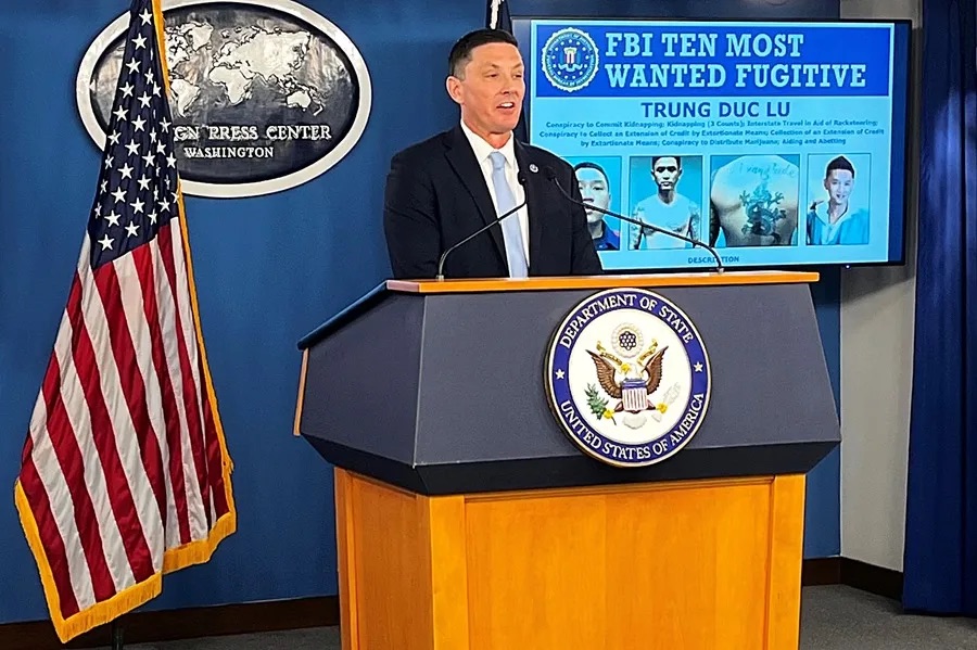 Un venezolano del Tren de Aragua, es el primer ciberdelincuente en la lista de los más buscados del FBI