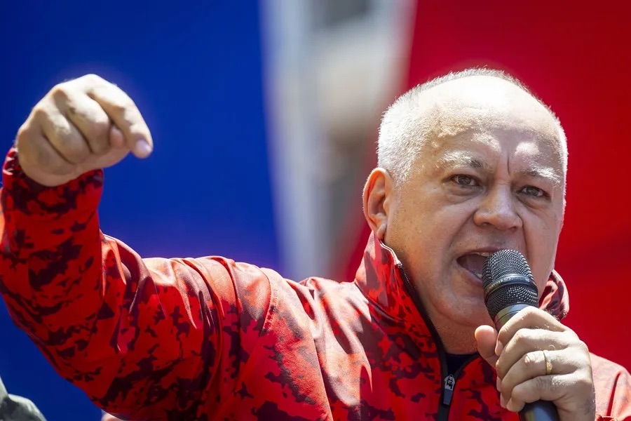 El chavismo marcha en Caracas para exigir el fin de las sanciones en medio del acercamiento con EE.UU.