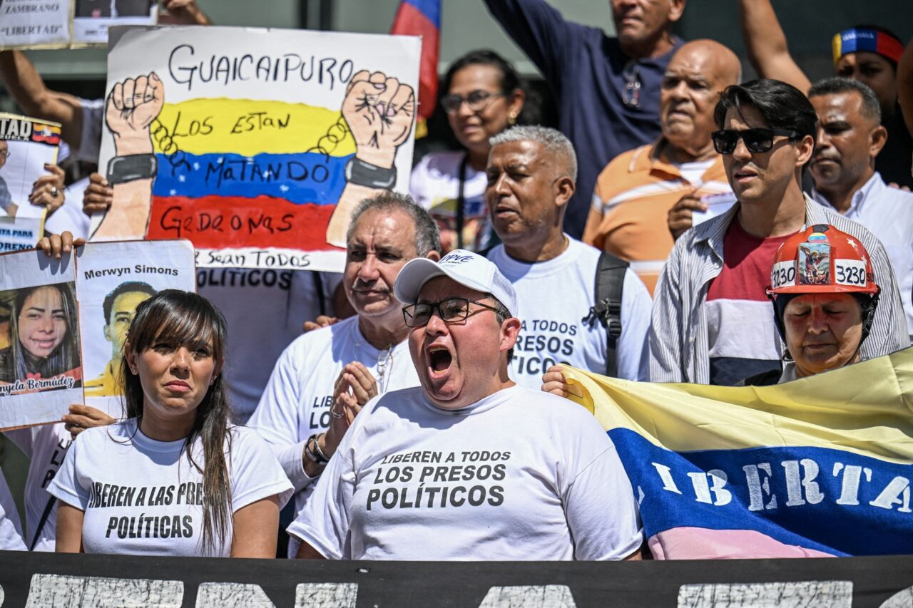 Oposición democrática reporta 472 presos políticos en el país y exige su liberación